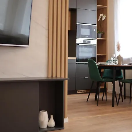 Apartment Beautiful And Stylish 2 Bedroom In The Center And In The Pedestrian Zone Bratislava