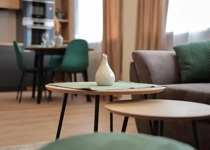 Beautiful And Stylish 2 Bedroom In The Center And In The Pedestrian Zone Appartement *