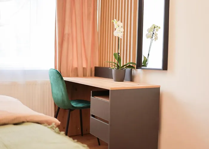 Beautiful And Stylish 2 Bedroom In The Center And In The Pedestrian Zone Apartament